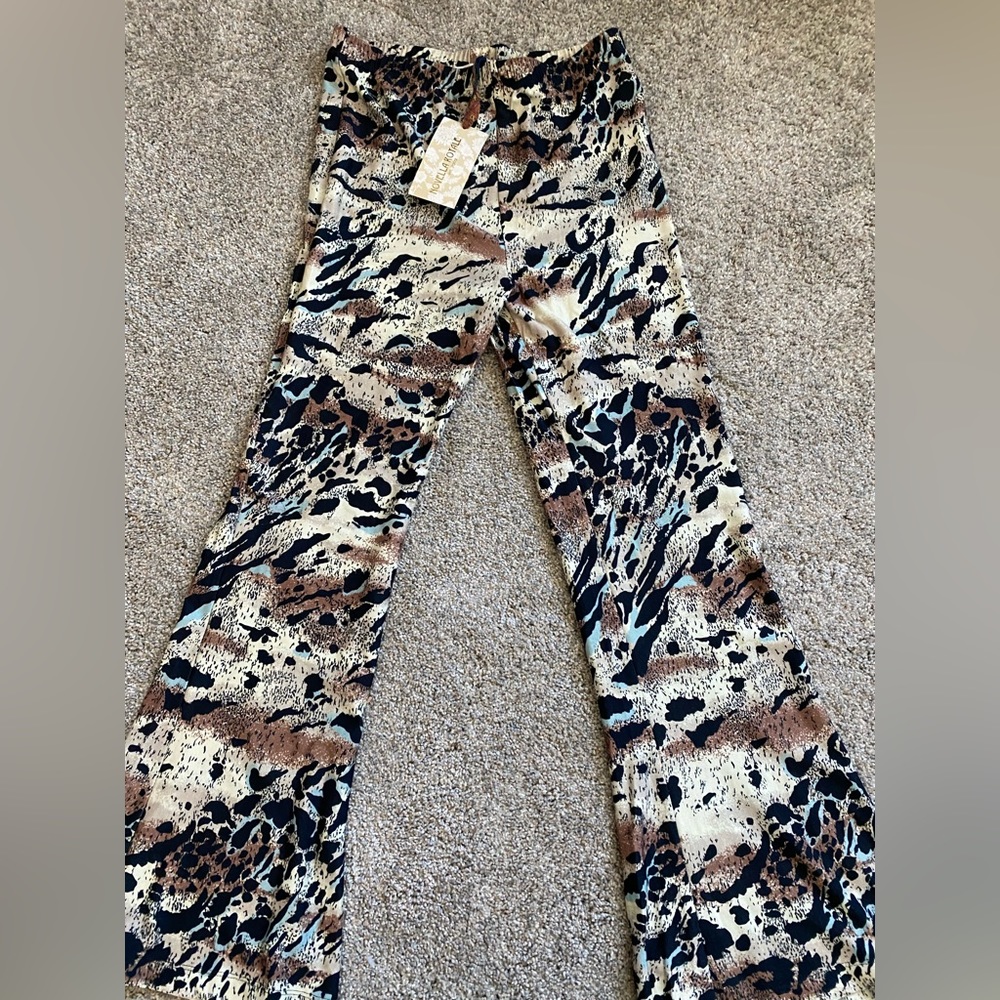 NWOT Novella Royale Iris Bells. SZ L sold out style!